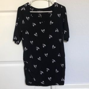 Maternity top.
